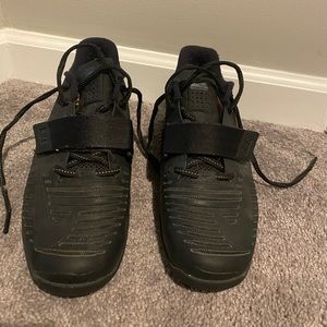Nike Romaleos Size 8 - all black